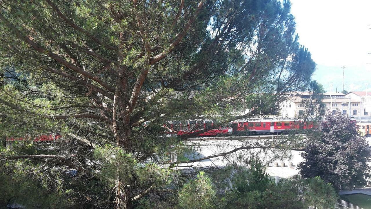 Bed And Breakfast Sweet Home Tirano Exterior foto